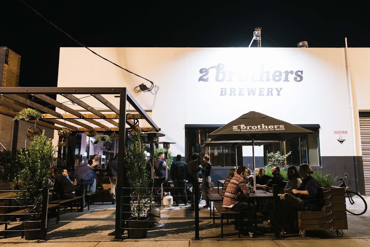 2 Brothers Brewery