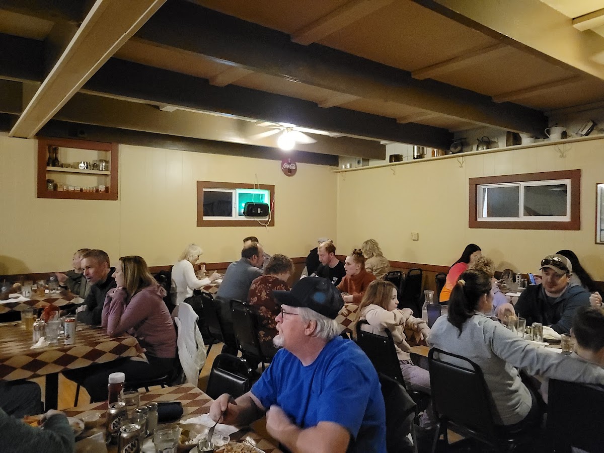 4 Mile Restaurant & Bar