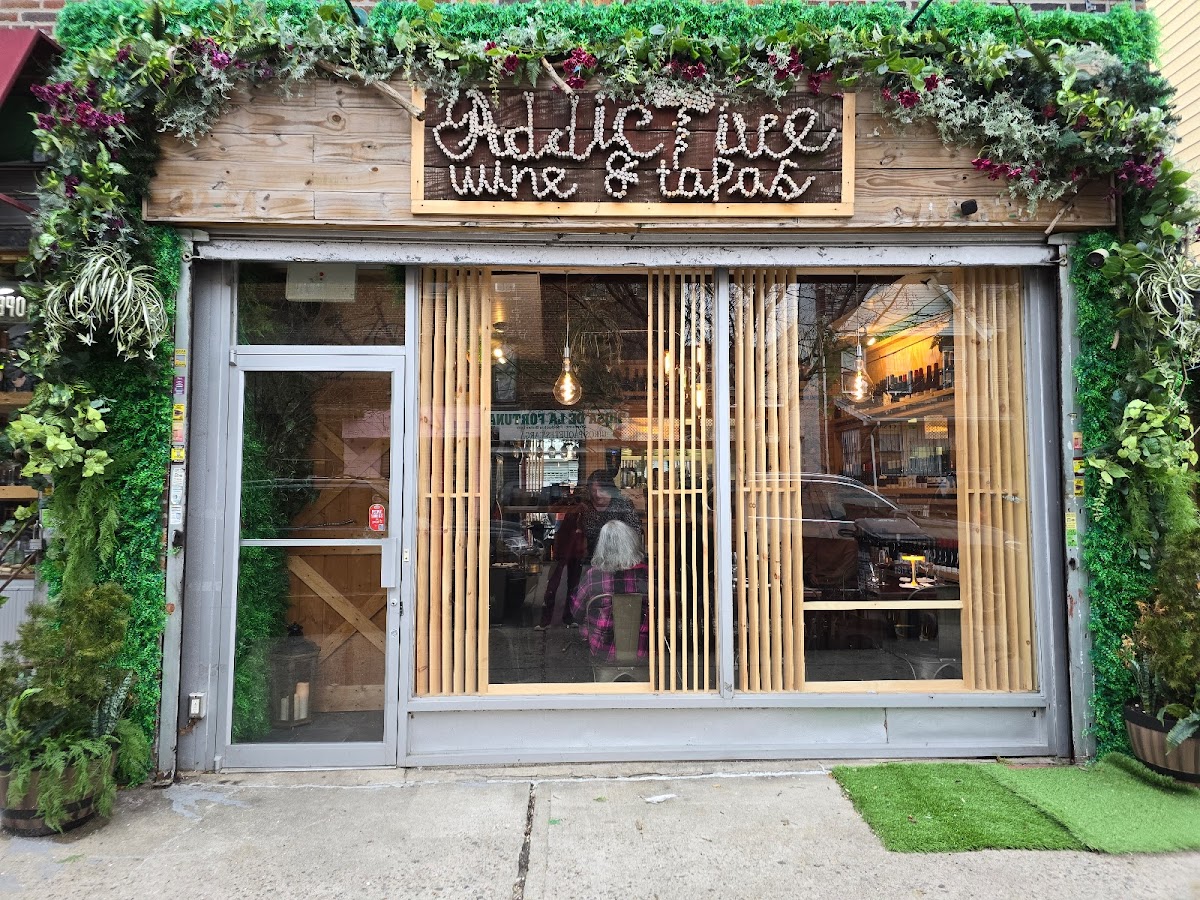 Addictive Wine And Tapas