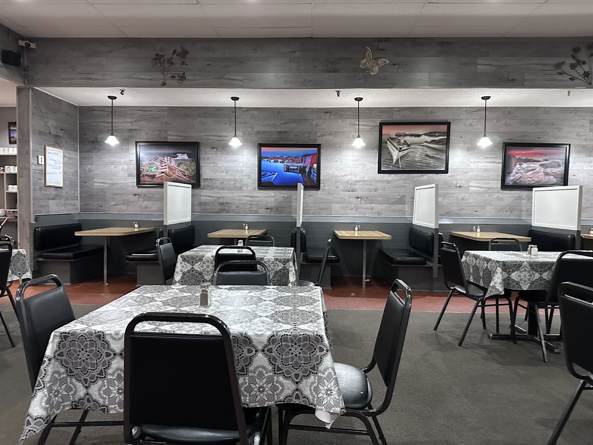 Alma's Family Restaurant
