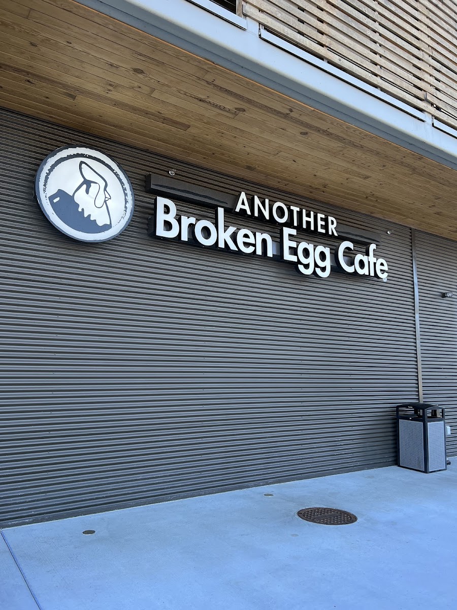 Another Broken Egg Cafe Guntersville