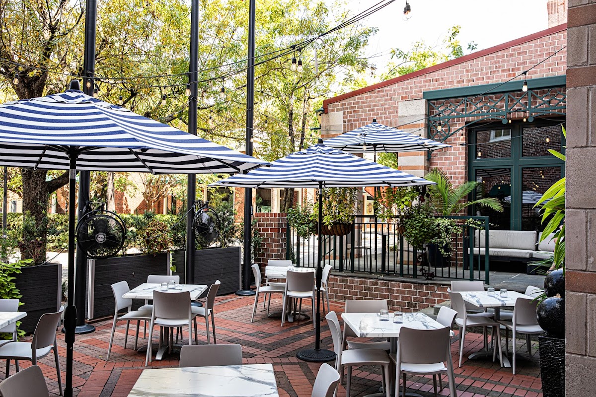 Azur Charleston