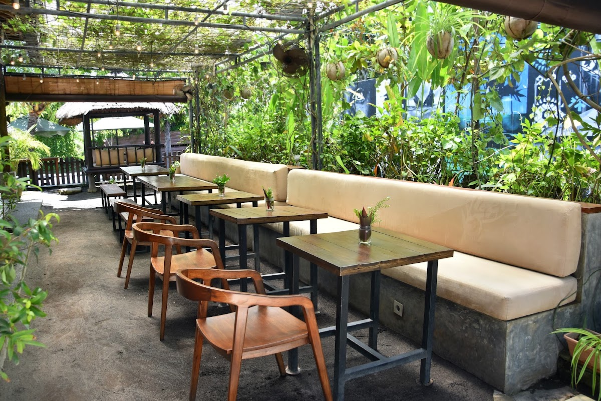 Beachgarden Bar & Restaurant