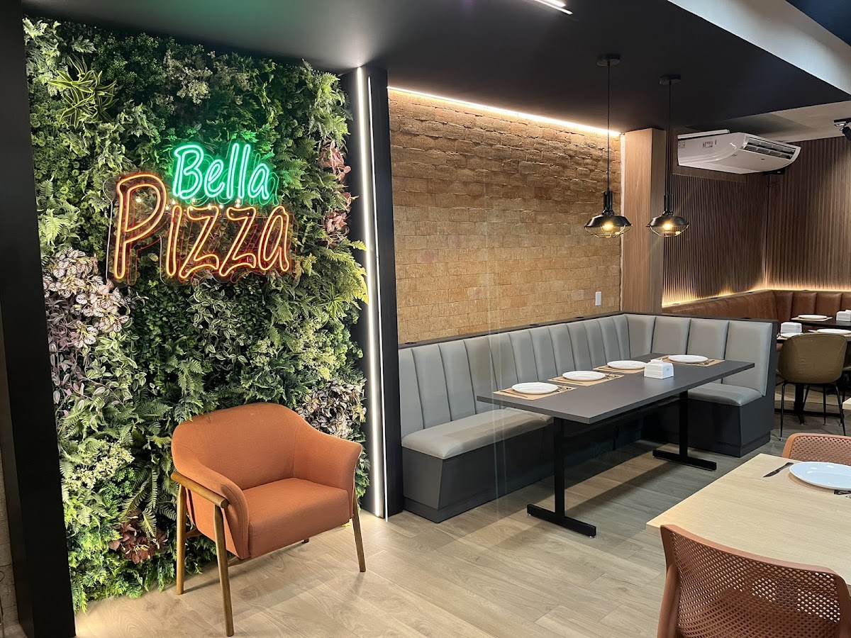 Bella Pizza 76803