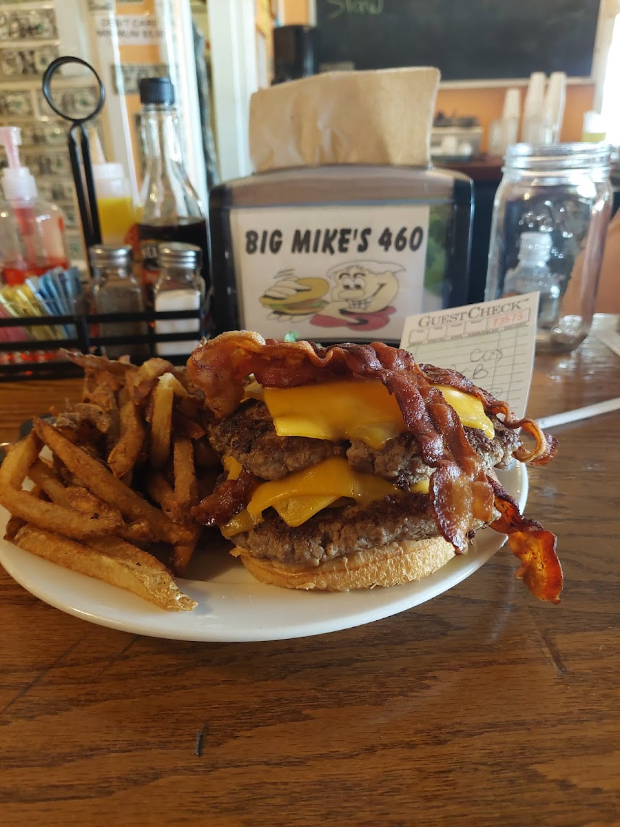 big-mikes-burger-shoppe/2999-albums-5.jpg