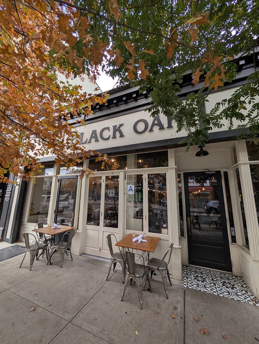 Black Oak On Fifth