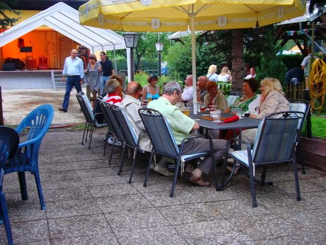 Blattlaus Adlershof Garten Restaurant