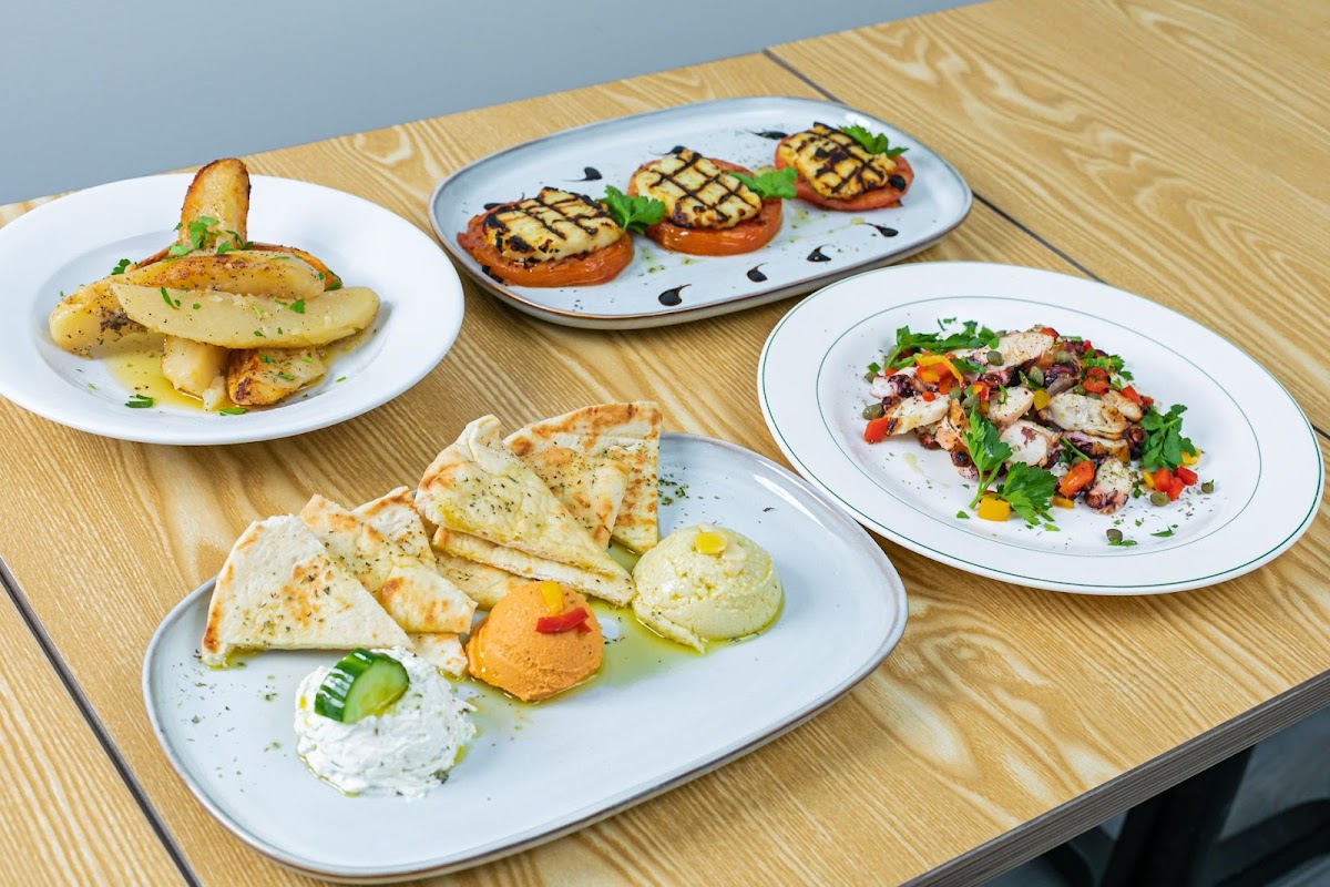 blue-waters-mediterranean-cuisine/2688-albums-3.jpg