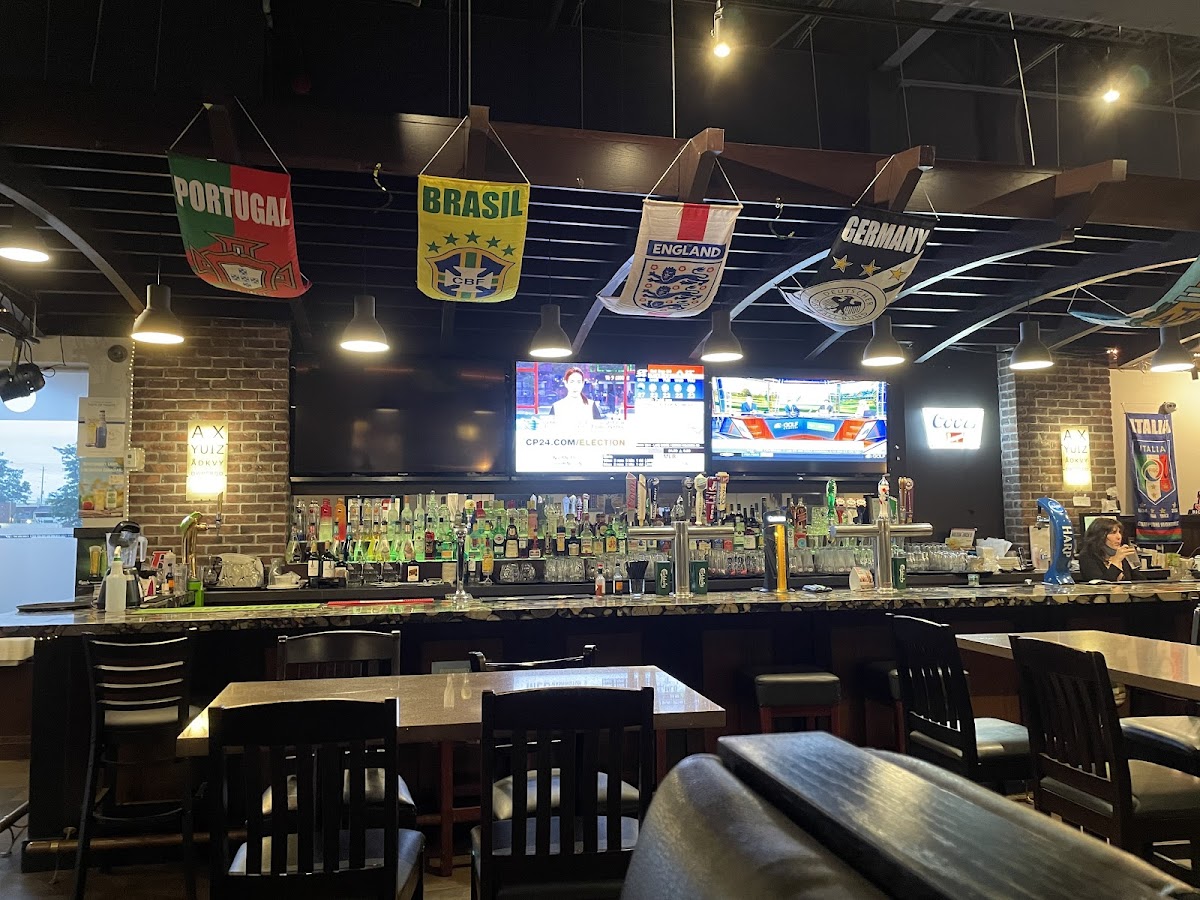 Bolton Jacks Pub & Grill