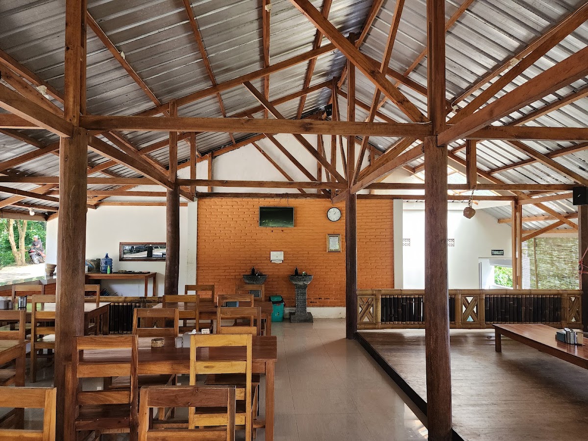 Bukit Sawah Resto