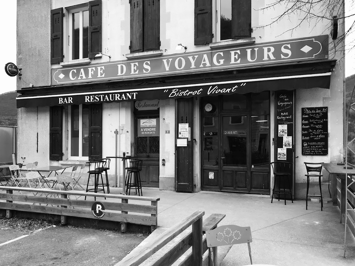Café Des Voyageurs - Bistrot Jardin