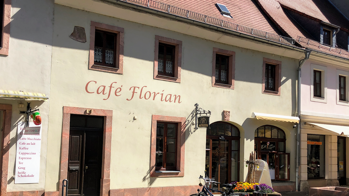 Cafe 'florian' / Pastry Shop And Bakery Wolf