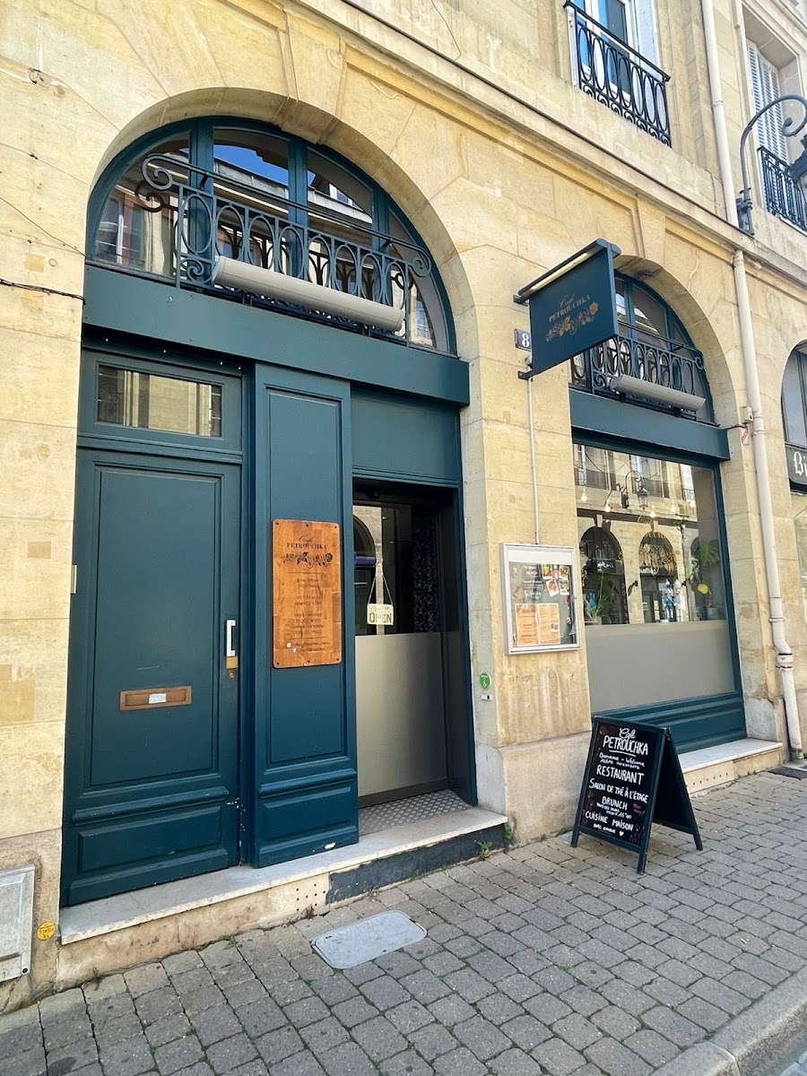 Café Pétrouchka