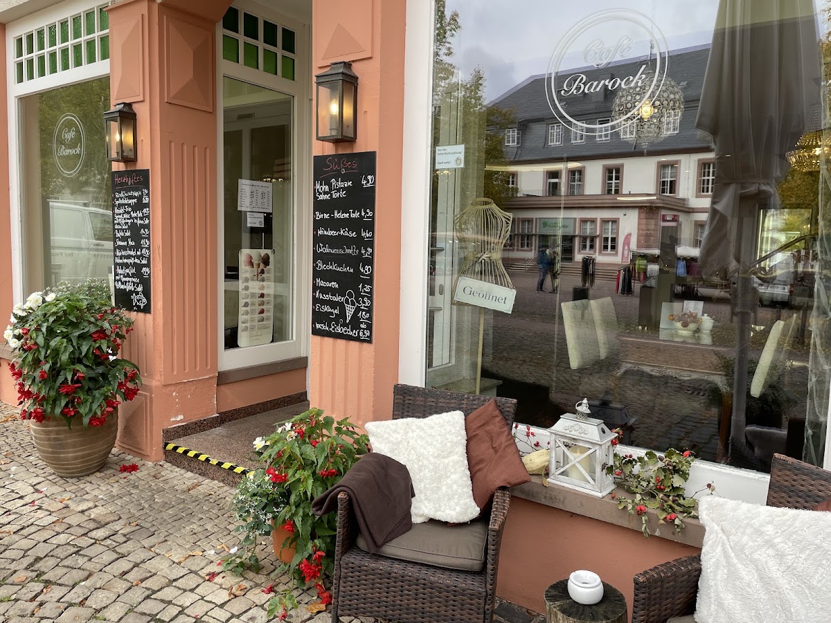 Café Und Bistro