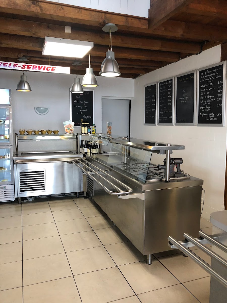 Cafétéria - Bar - Pizzeria À Fumel - La Fontaine