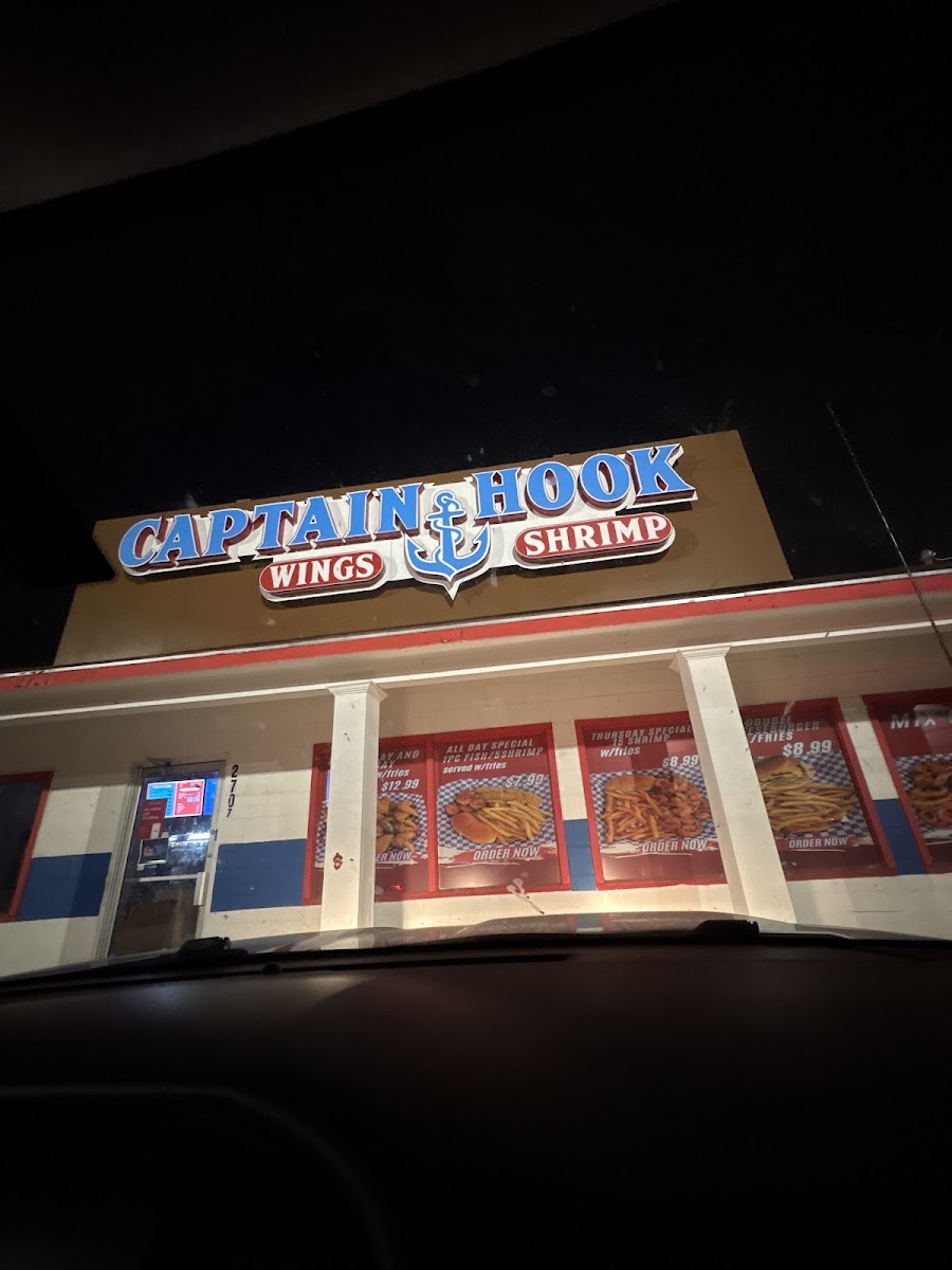 captain-hook-wings-and-shrimp/35919-menus-5.jpg