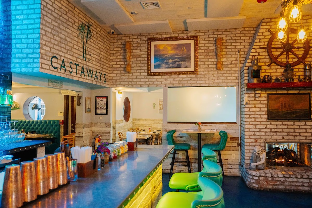 Castaways Steak & Seafood
