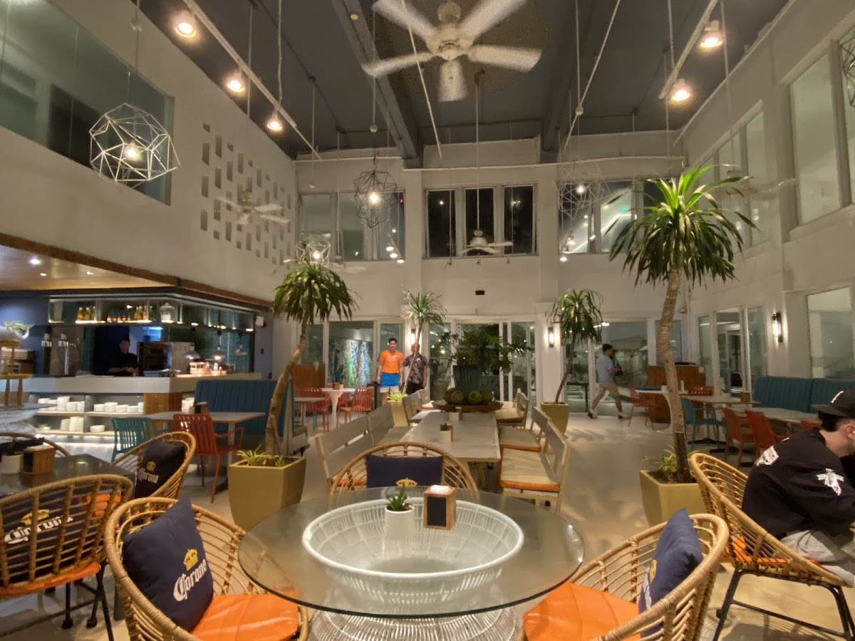 Cha Cha's Beach Cafe