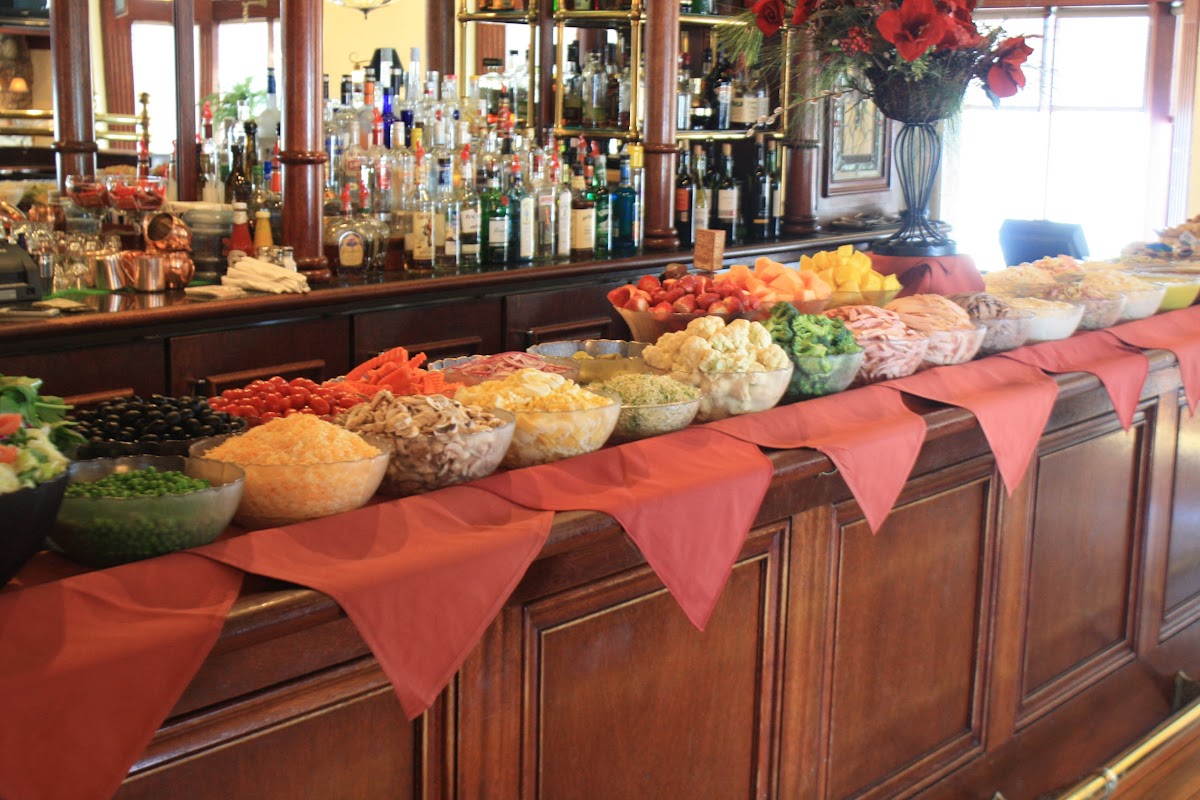 Chances 'r' Restaurant & Lounge