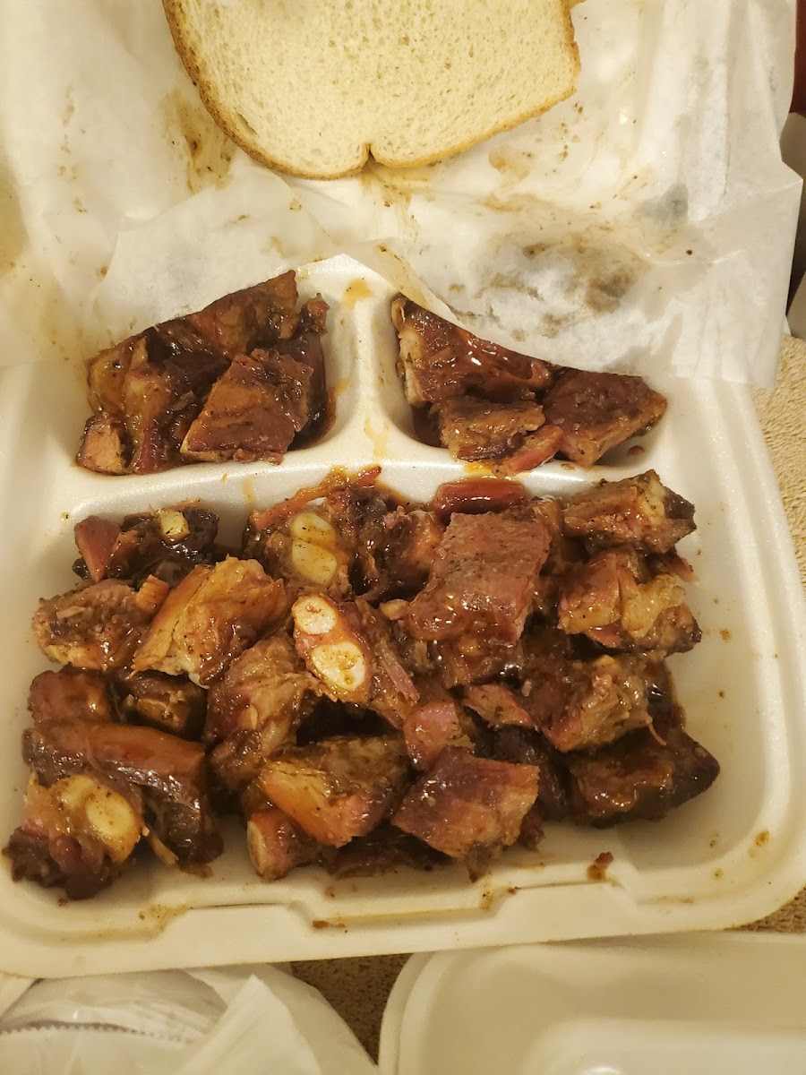 Chucky's Bar.b.que