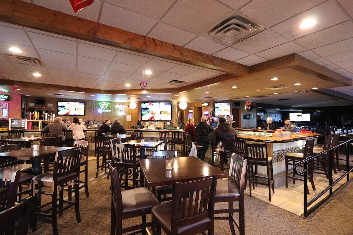 Commander Restaurant & Bar