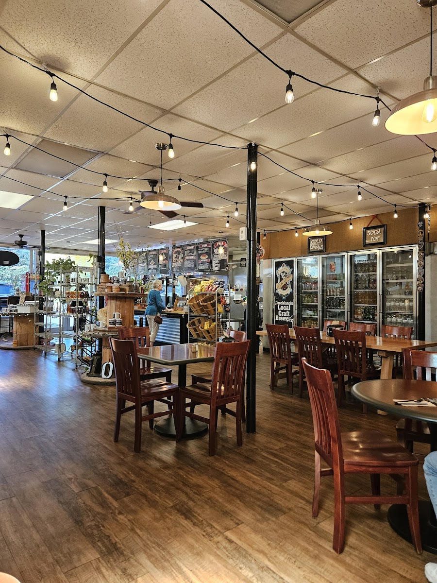 Courthouse Market & Grill