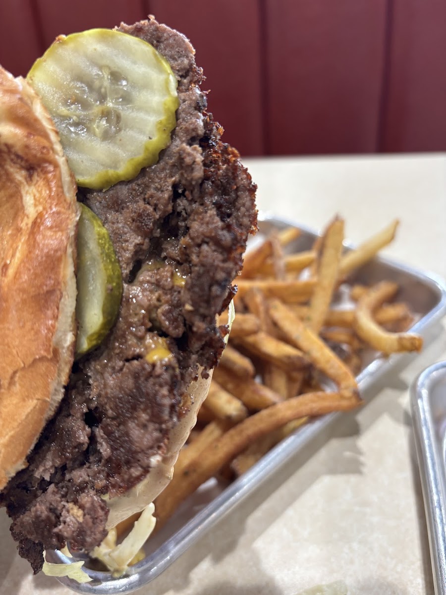 crave-burgers/35921-albums-7.jpg
