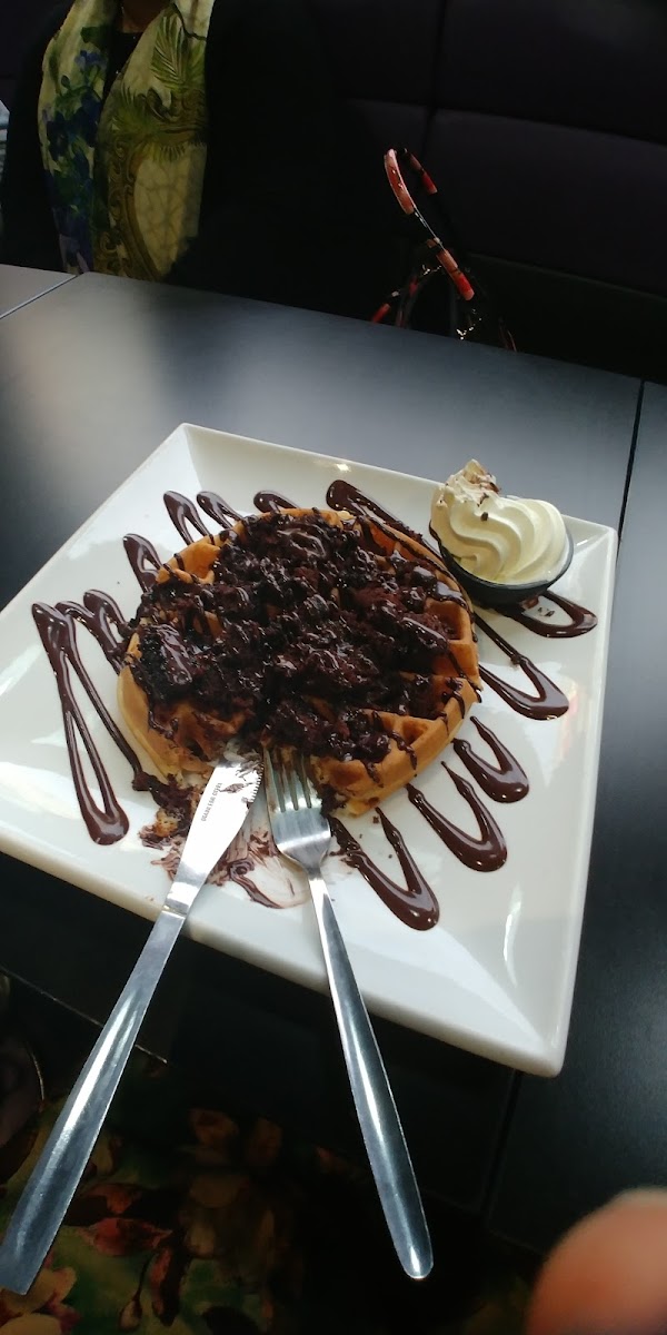 creams-cafe/21915-albums-5.jpg