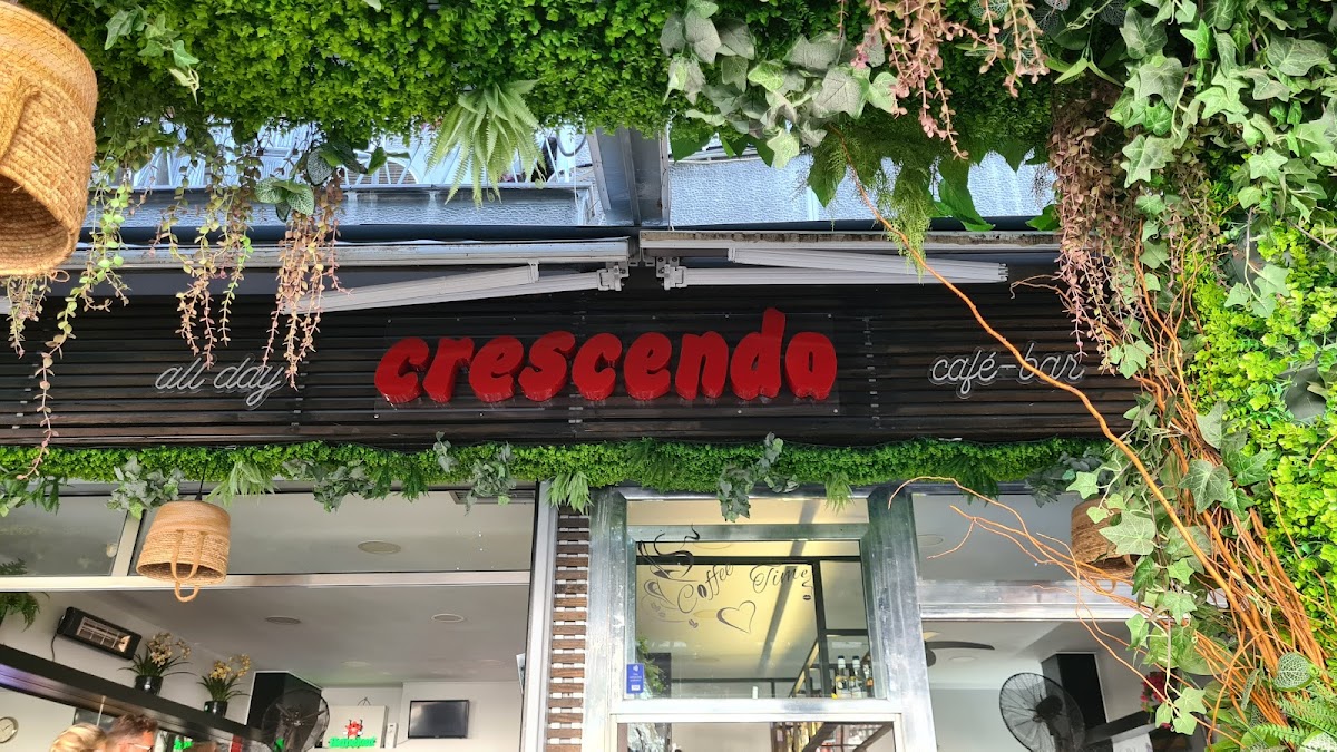 Crescendo Cafe
