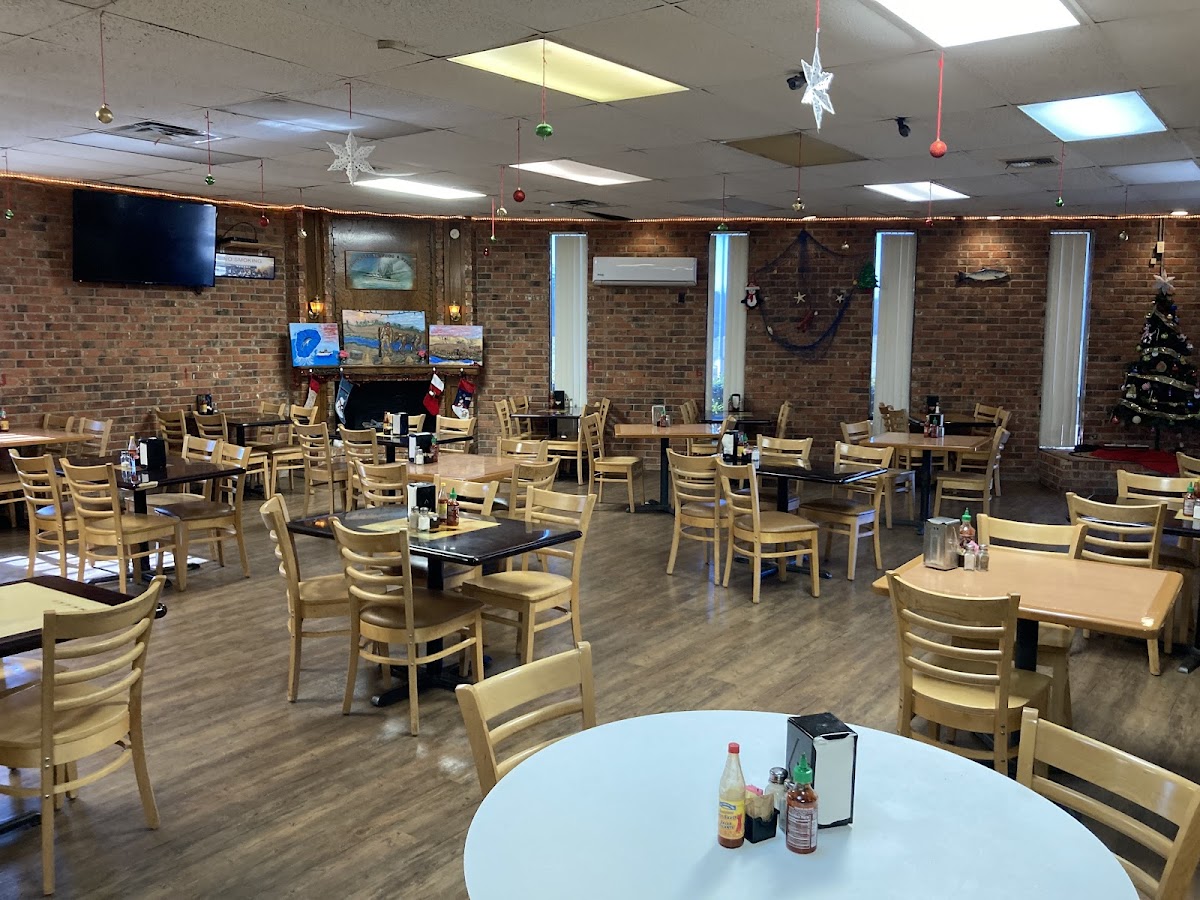 Crockett Seafood Steaks Restaurant