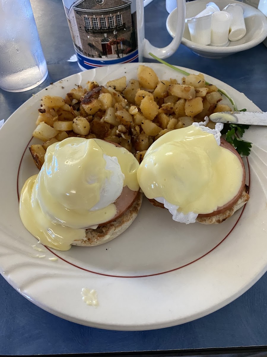 cross-keys-diner/354-albums-10.jpg