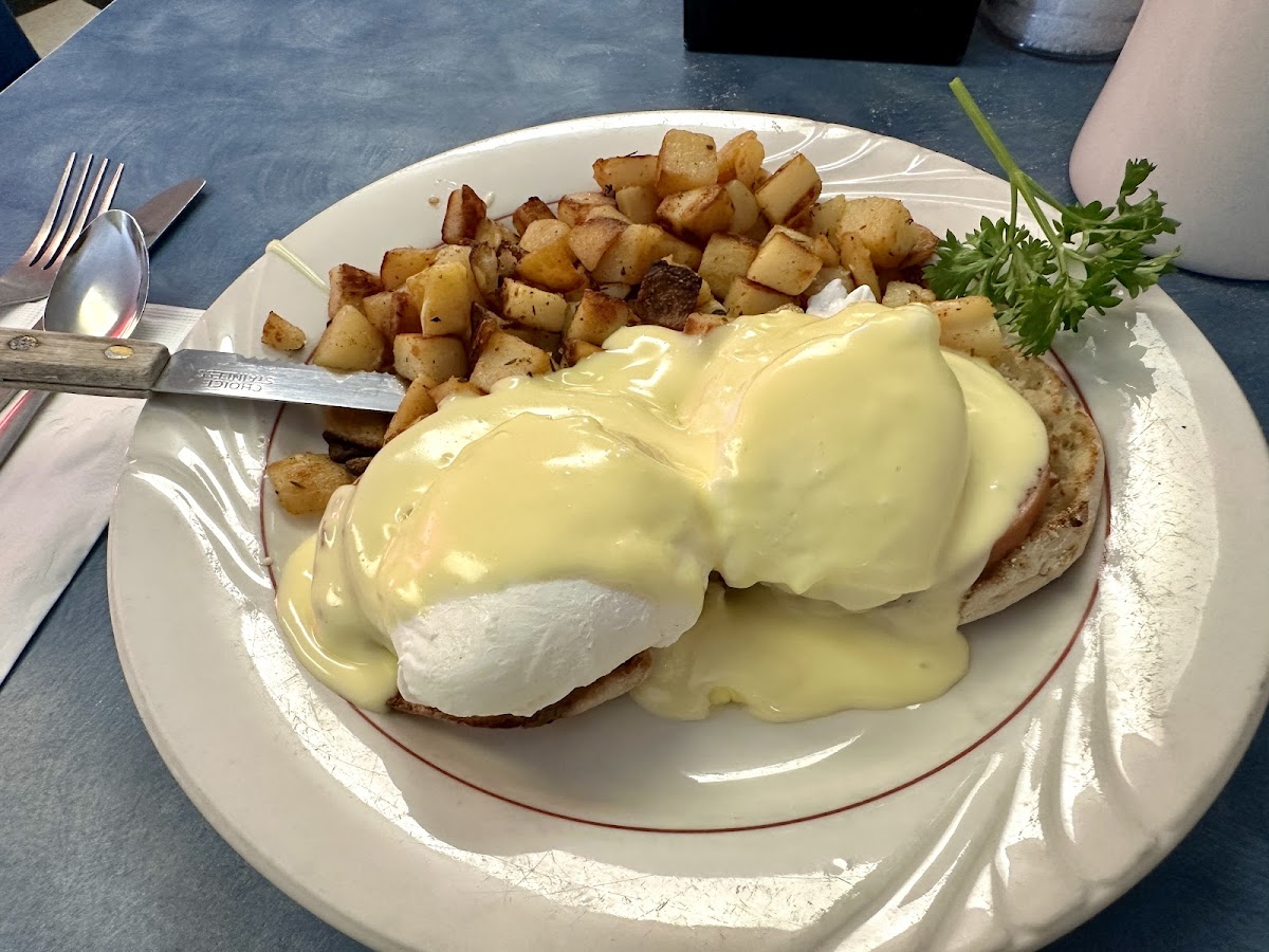 cross-keys-diner/354-albums-2.jpg