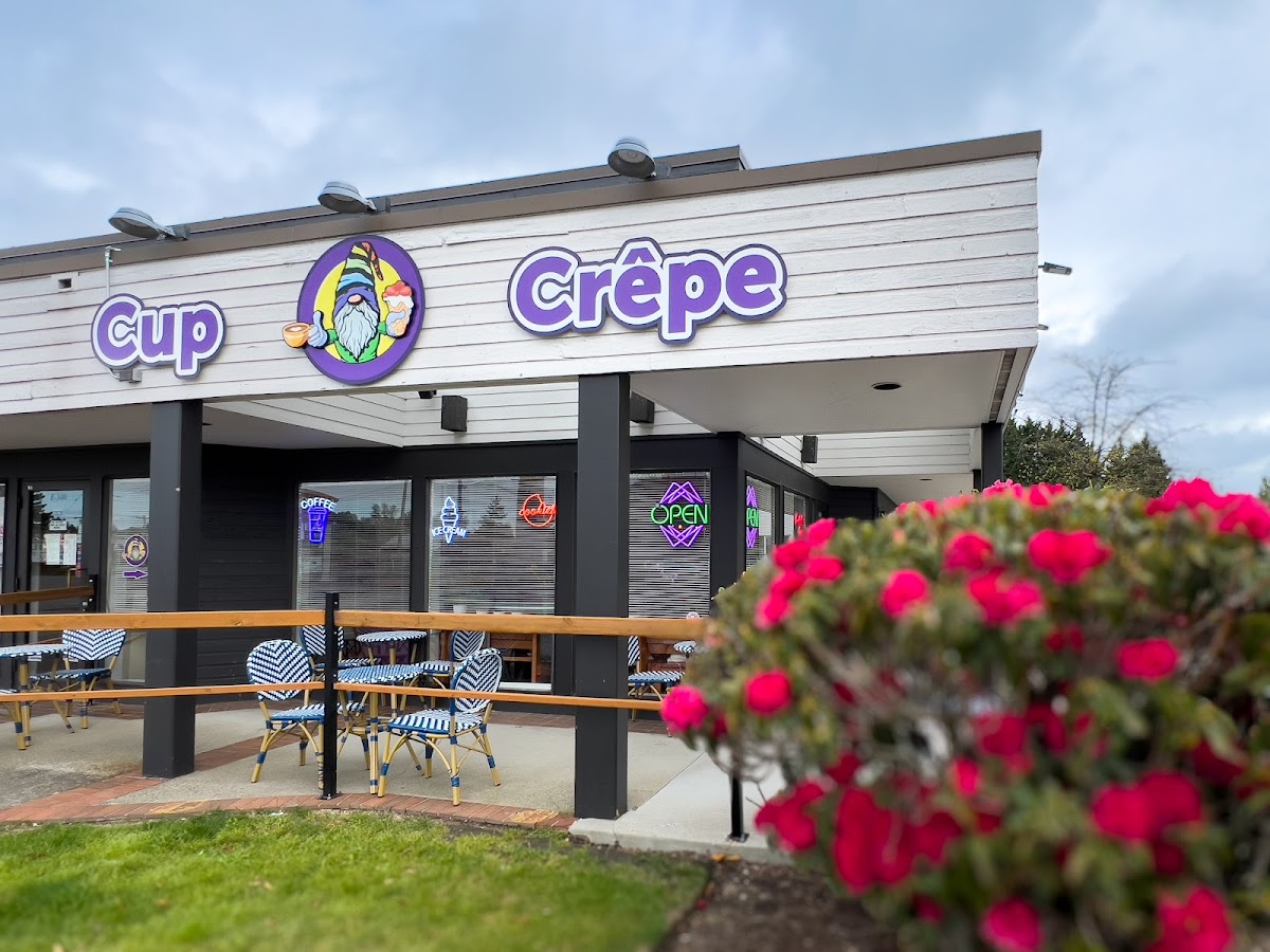 Cup & Crêpe Handheld Street Crepes