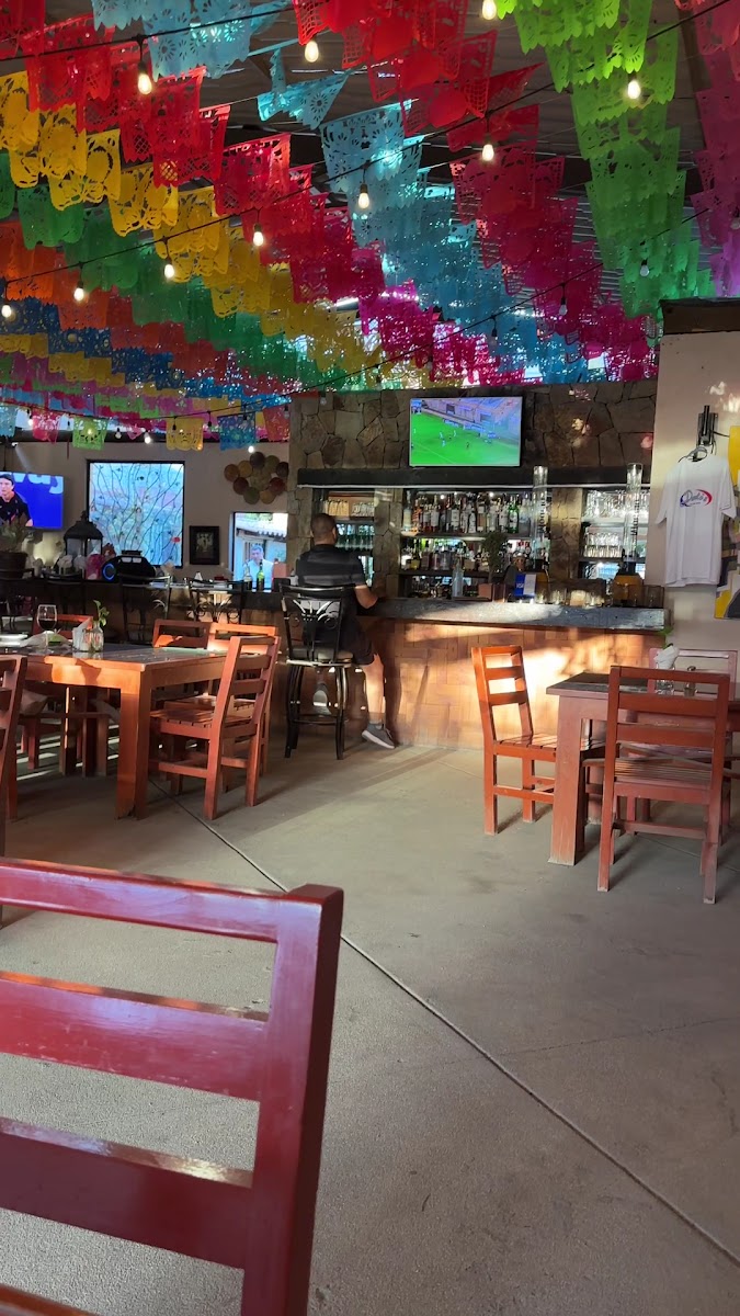 Dante's Restaurant And Rib Shack