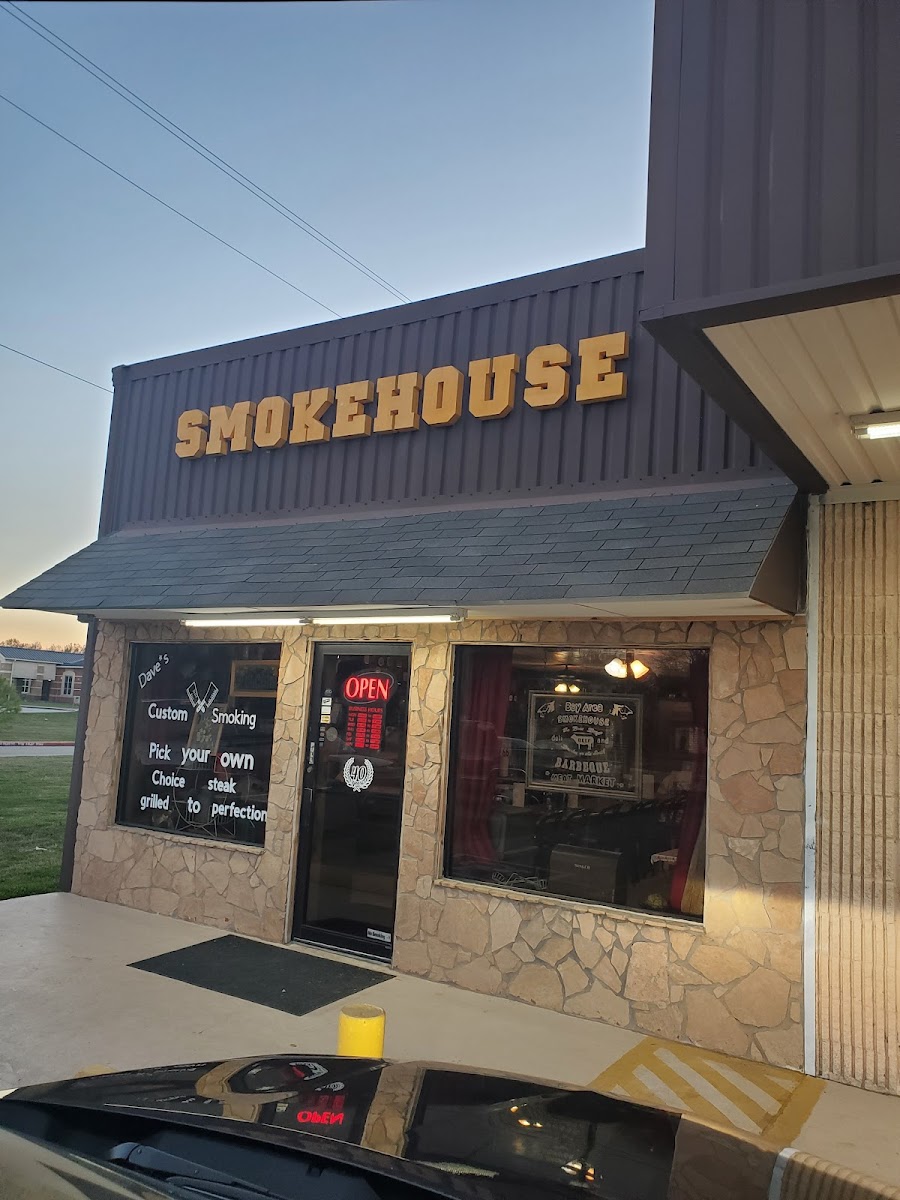 Dave's Smokehouse Restaurant