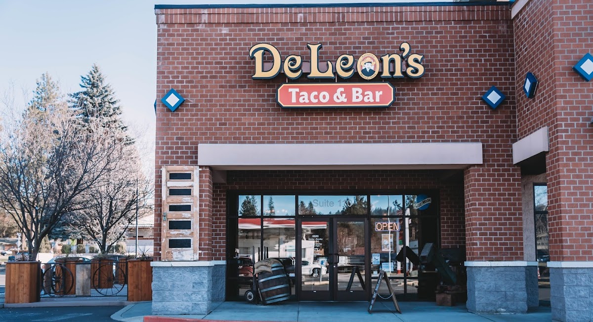 De Leon's Taco And Bar