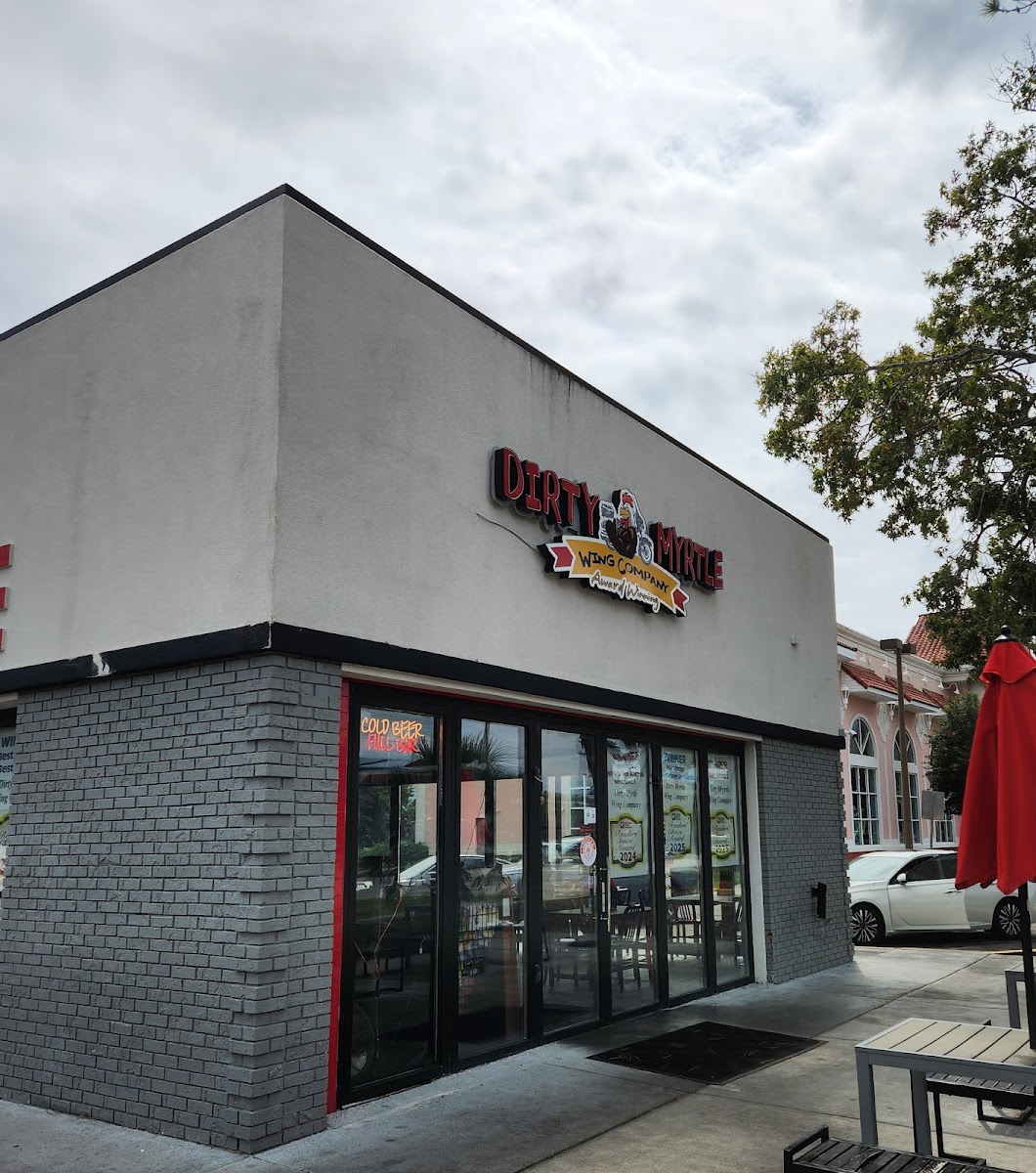 Dirty Myrtle Wing Company