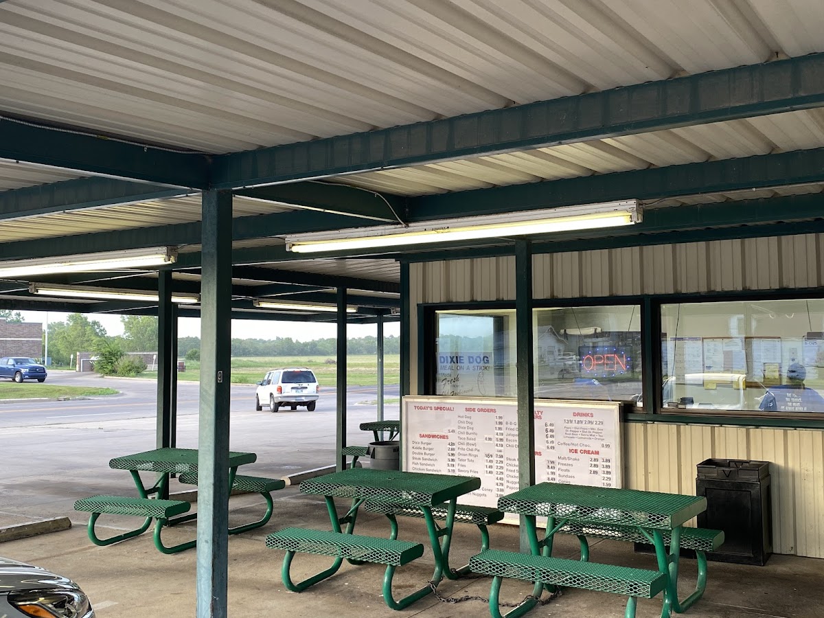 Dixie Dog Drive-In
