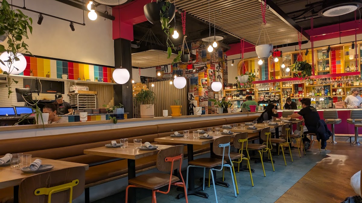 dizengoff/8219-albums-3.jpg
