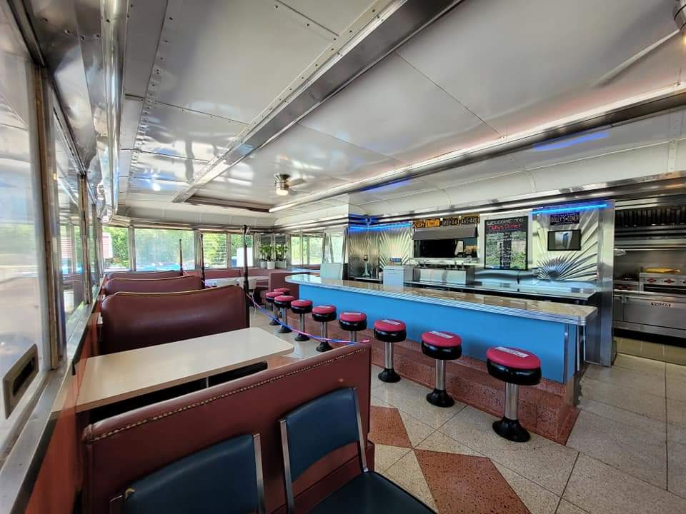 Dolly's Diner
