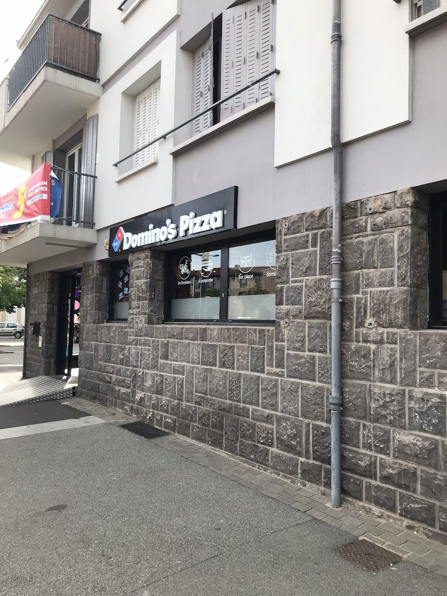 Domino's Clermont-Ferrand - Fontaine