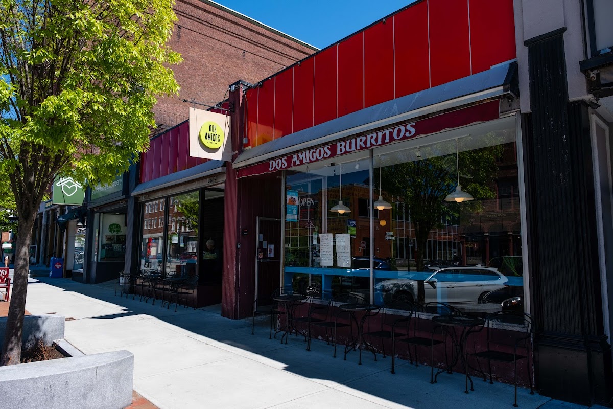 Dos Amigos Burritos