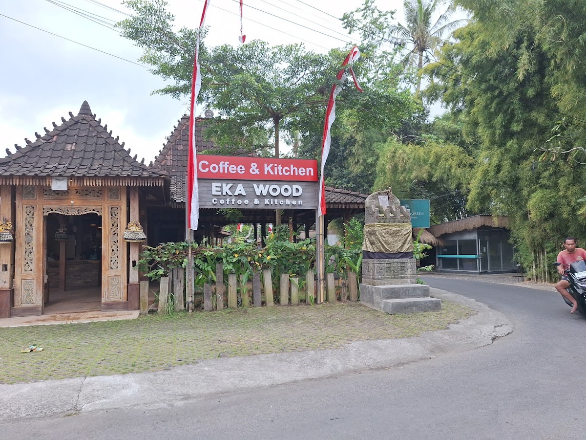 Eka Wood Coffee & Kitchen