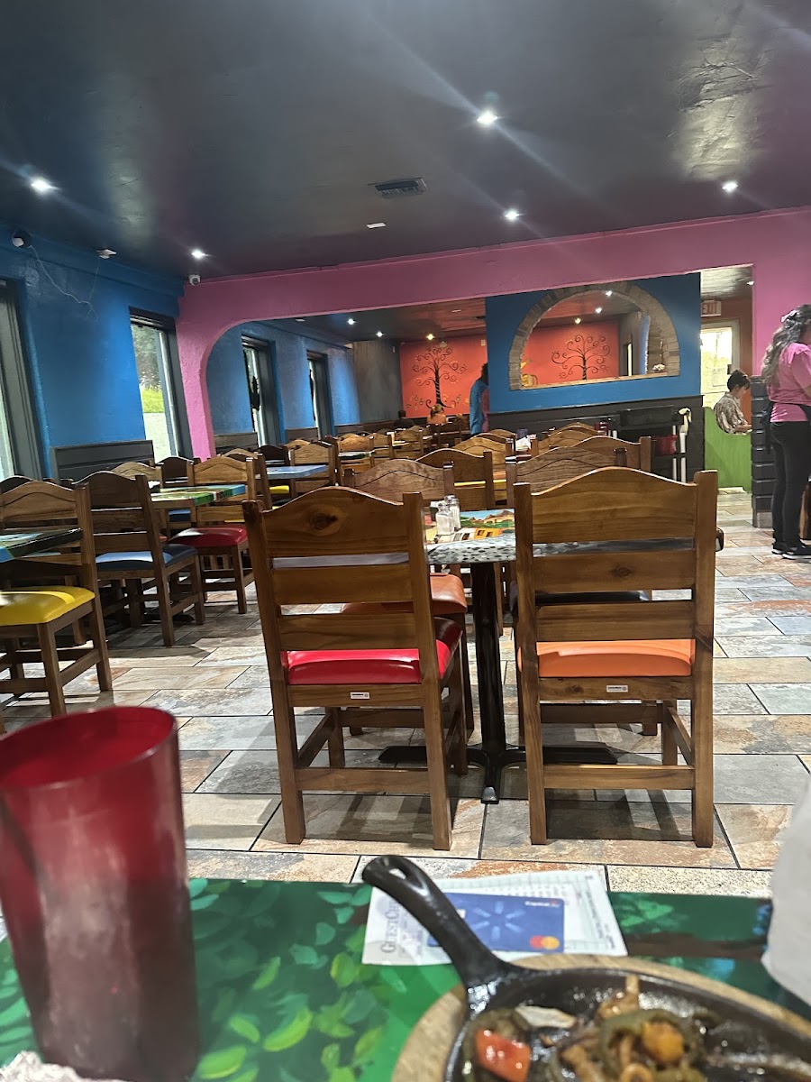 El Armadillo Grill