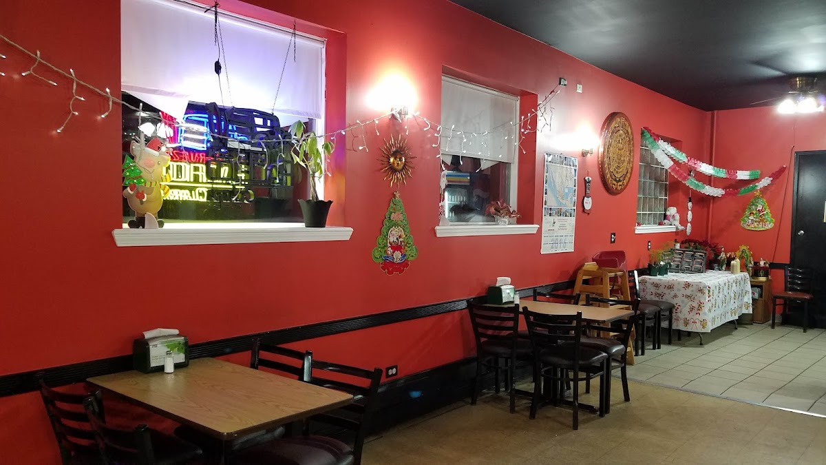 El Chivo Birrieria & Taqueria