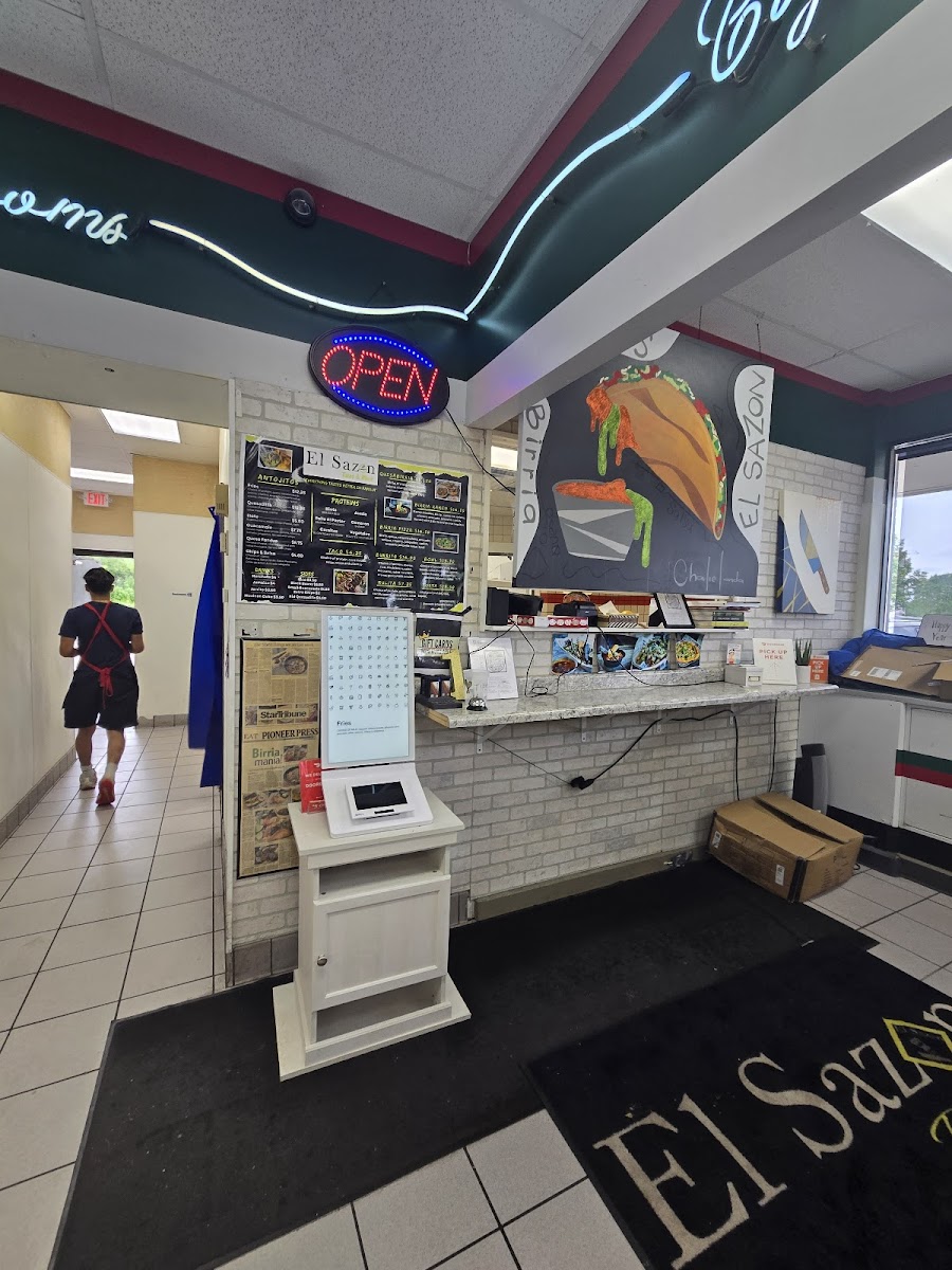 El Sazon Tacos & More