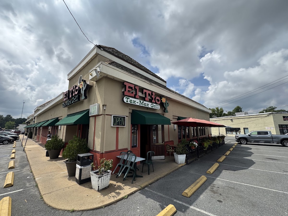 El Tio Tex-Mex Grill