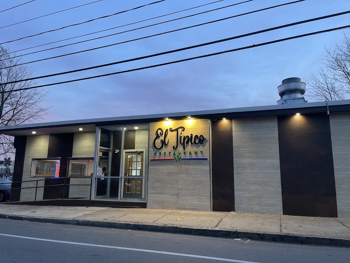 El Tipico Restaurant