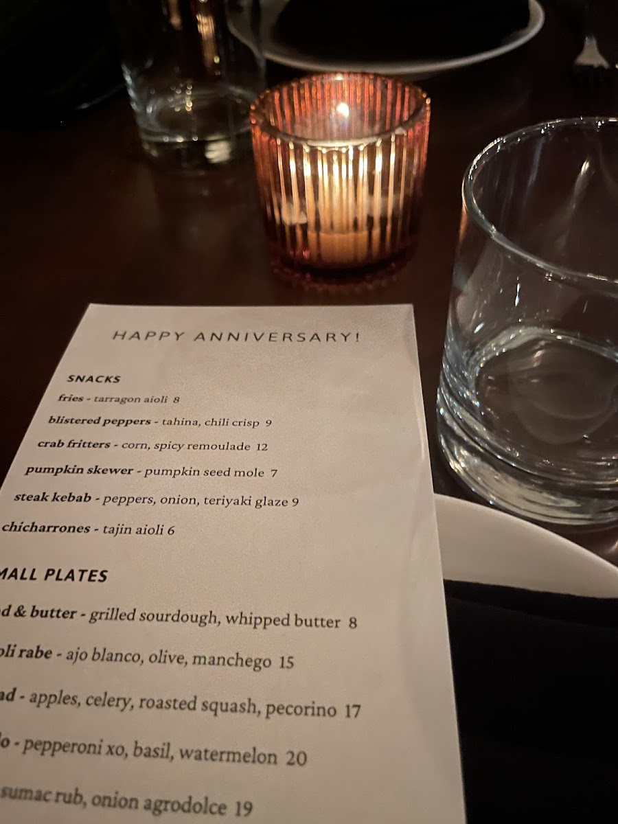 ember-ash/25235-menus-6.jpg