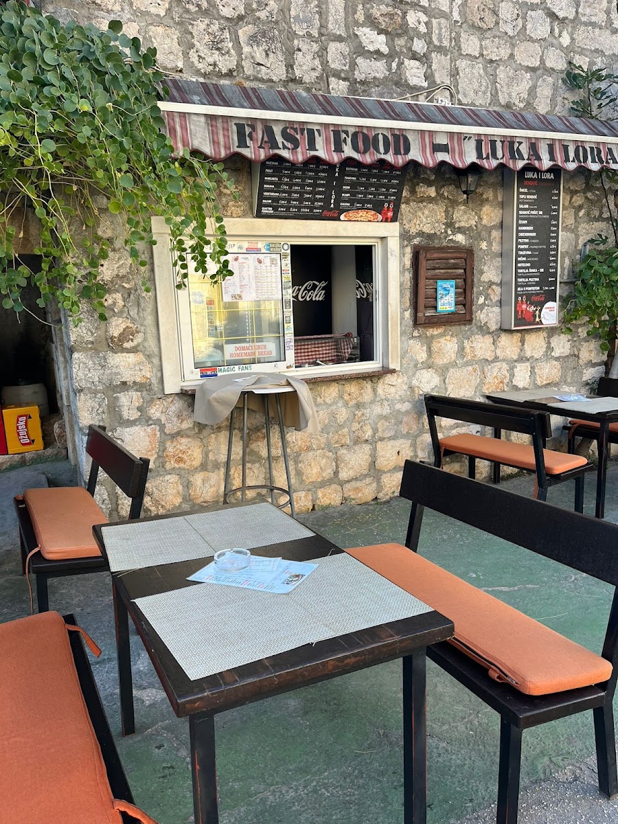 Fast Food Luka I Lora